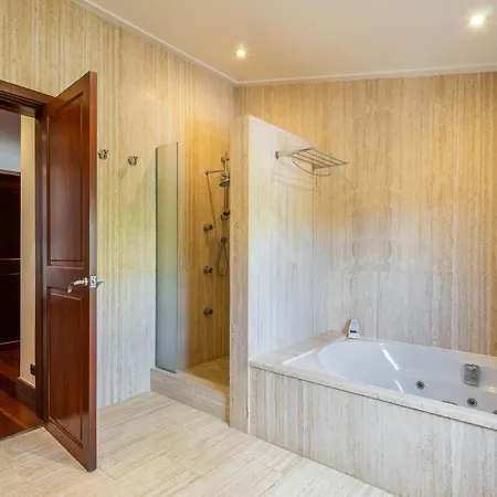 Les Oliveres Antonia By Sunvillas Mallorca Villa *